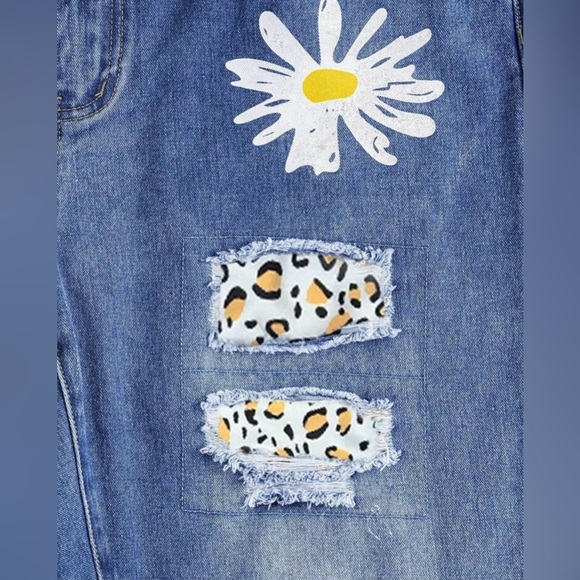 Floral Blue Jeans - Picture 3 of 9